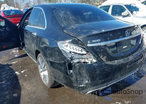 2018 Mercedes-Benz C 300 4Matic из США, поврежденный, VIN WDDWF4KBXJR421354